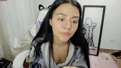 Snapshot of hana_garcia chatting on May 2026 11:56:01 PM Hana Garcia online show from May 2026 11:56:01 PM