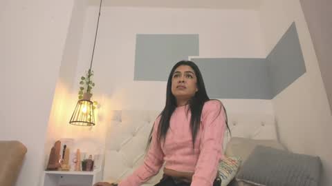 hanah_gray online show from January 2025 11:39:01 AM