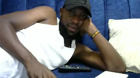 handsome king online show from December 2024 07:01:01 PM