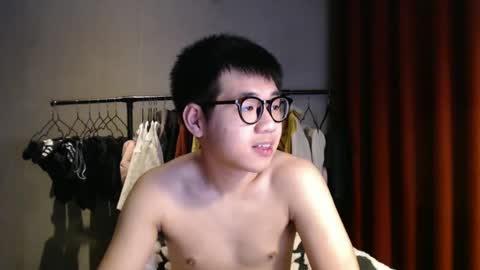 Snapshot of handsome_mannn chatting on February 2025 08:17:02 PM handsome_mannn online show from February 2025 08:17:02 PM