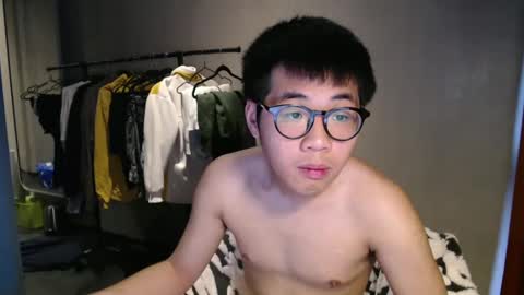 Snapshot of handsome_mannn chatting on February 2025 12:52:02 PM handsome_mannn online show from February 2025 12:52:02 PM