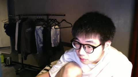 Snapshot of handsome_mannn chatting on February 2025 08:36:01 PM handsome_mannn online show from February 2025 08:36:01 PM
