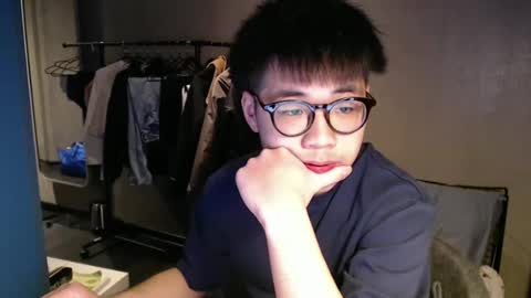 Snapshot of handsome_mannn chatting on March 2025 07:05:01 PM handsome_mannn online show from March 2025 07:05:01 PM