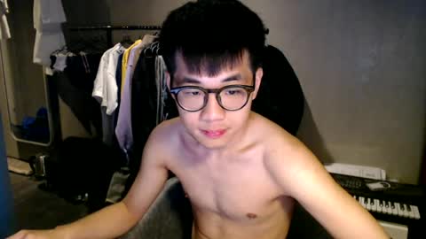 handsome_mannn online show from July 2026 12:06:01 AM