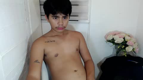 Snapshot of handsome_vanana chatting on February 2025 03:21:01 PM handsome_vanana online show from February 2025 03:21:01 PM
