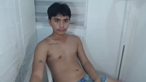 Snapshot of handsome_vanana chatting on March 2025 08:51:02 AM handsome_vanana online show from March 2025 08:51:02 AM