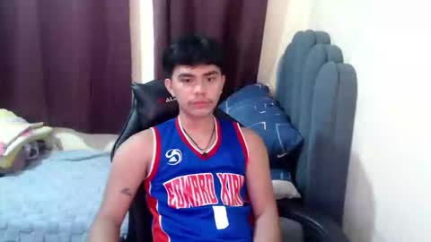 Snapshot of handsome_vanana chatting on October 2025 08:23:02 AM handsome_vanana online show from October 2025 08:23:02 AM