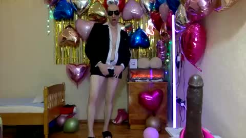 HandsomeAlfie online show from April 2026 09:34:01 PM