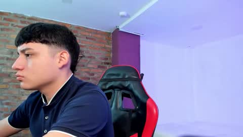 leonardfarrucknick and otis online show from March 2026 12:27:01 PM