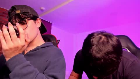 leonardfarrucknick and otis online show from March 2026 01:01:01 PM