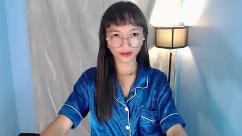 Snapshot of handsomedick143529 chatting on June 2026 07:31:01 AM rimby and angelica nina online show from June 2026 07:31:01 AM