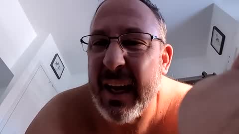 Snapshot of handydick7373 chatting on January 2025 04:23:02 PM Handydick7373 online show from January 2025 04:23:02 PM