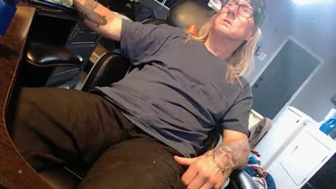 Handystudman online show from November 2025 07:24:01 PM