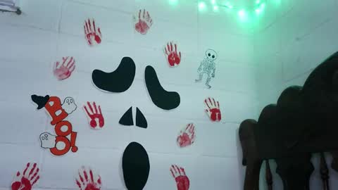 Hank alanna online show from October 2025 09:24:02 PM