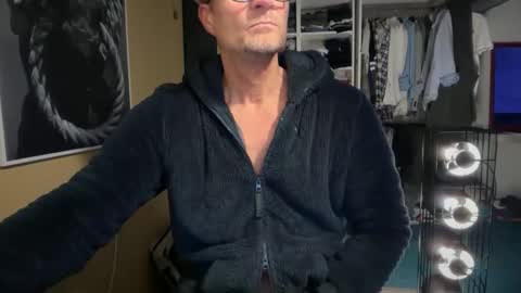 hanky online show from December 2024 03:28:01 PM