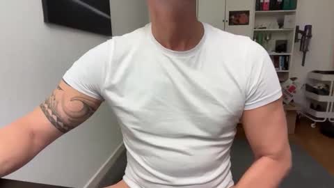 hanky online show from November 2025 05:14:01 PM