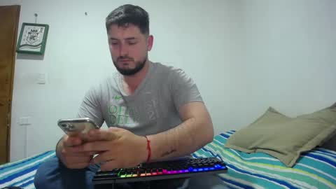 Snapshot of hankprettyboy chatting on December 2024 10:58:01 PM HANK online show from December 2024 10:58:01 PM