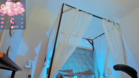 Snapshot of hanna__becker chatting on September 2025 03:12:01 AM hanna online show from September 2025 03:12:01 AM