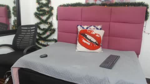 Snapshot of hanna__palmer1 chatting on December 2024 11:51:02 AM Hanna Palmer online show from December 2024 11:51:02 AM