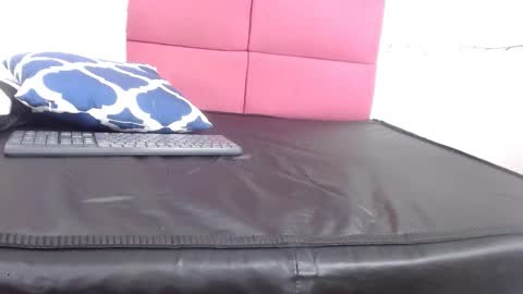 Snapshot of hanna__palmer1 chatting on January 2025 08:01:01 PM Hanna Palmer online show from January 2025 08:01:01 PM