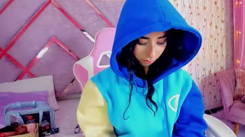  hanna  online show from March 2025 09:27:02 AM