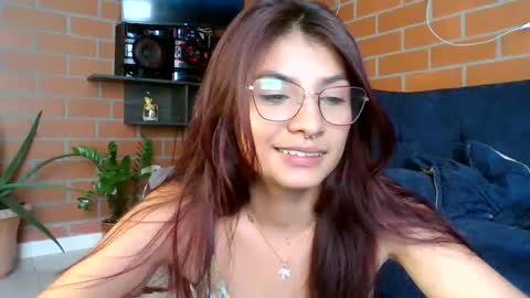 Snapshot of hanna_beily chatting on February 2025 06:27:02 PM hanna online show from February 2025 06:27:02 PM