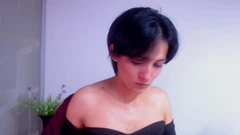 Sara online show from March 2025 07:17:01 PM