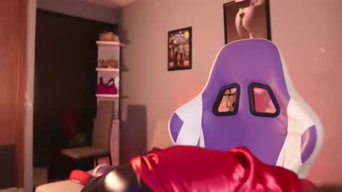 HANNA  online show from October 2025 11:26:02 PM