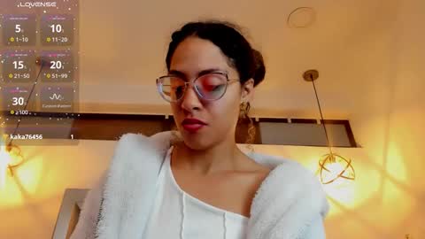 HANNA online show from November 2025 05:00:01 PM