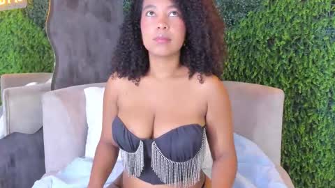 Hanna online show from December 2025 02:24:02 PM