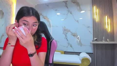 Hanna online show from September 2025 06:30:02 PM