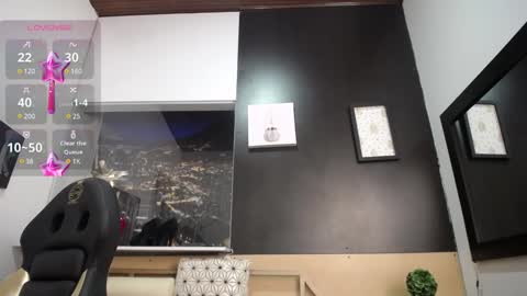 hanna_lamber online show from December 2024 03:44:01 PM