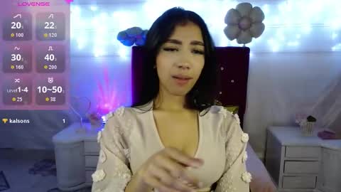hanna_louse18 online show from September 2025 11:51:01 PM