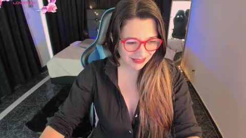 Snapshot of hanna_ma chatting on November 2025 01:02:01 PM hanna_ma online show from November 2025 01:02:01 PM