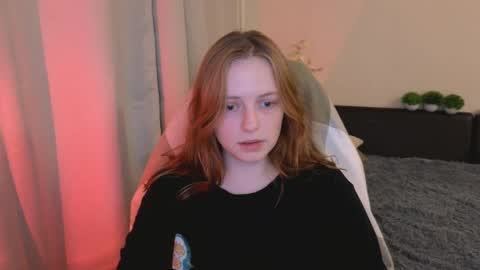 Snapshot of hanna_melon chatting on February 2025 01:09:01 AM Hanna next stream is Mo 8pm-6am by CET online show from February 2025 01:09:01 AM