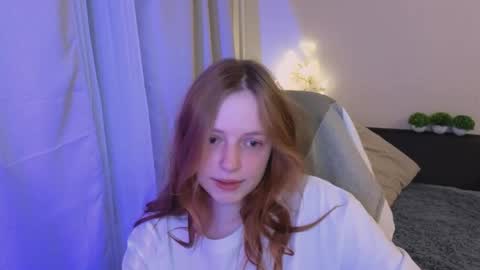 Snapshot of hanna_melon chatting on February 2025 06:20:01 PM Hanna next stream is Mo 8pm-6am by CET online show from February 2025 06:20:01 PM