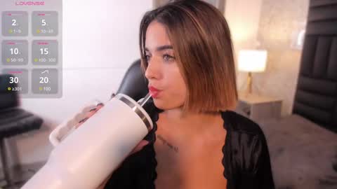 Hanna  online show from March 2025 12:10:02 AM