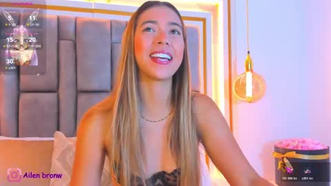 Eliana online show from October 2025 10:17:02 PM