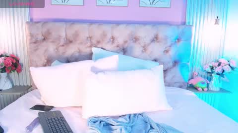 hannadanniels online show from February 2026 02:43:01 PM