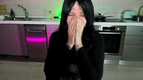 Hannah online show from March 2025 07:39:01 PM