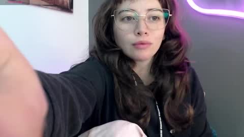 Snapshot of hannah_hexx chatting on June 2026 03:53:01 AM HannahHexx online show from June 2026 03:53:01 AM