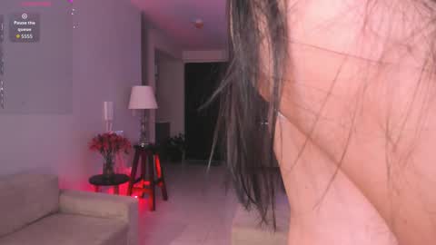 Hannah online show from November 2025 02:10:02 AM