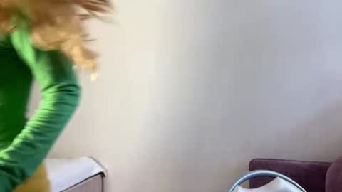 hannah levis  online show from March 2026 08:07:01 AM