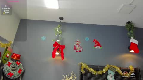 HANNAH MILLER online show from December 2024 11:36:01 AM