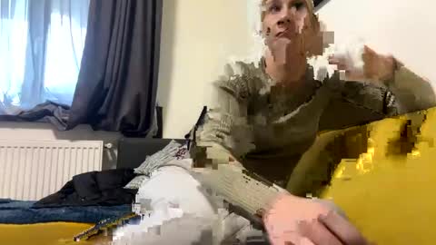 Rose online show from March 2025 03:27:02 PM