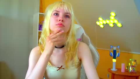 Snapshot of hannahhollis chatting on June 2026 06:08:01 AM Hannah online show from June 2026 06:08:01 AM