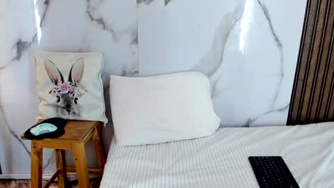 Hannahill69 online show from December 2024 04:44:02 AM