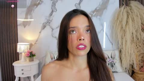 Hannahill69 online show from April 2026 05:08:01 AM