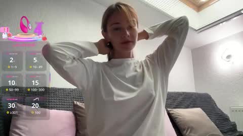 Snapshot of hannahinto chatting on September 2025 08:05:02 AM hannahinto online show from September 2025 08:05:02 AM