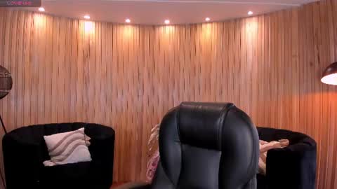 HANNAH J online show from August 2026 12:26:02 PM